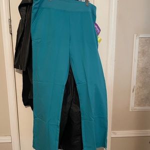 Urbane Ultimate Women's Michelle 2-Way Stretch Two Pocket Scrub Pant